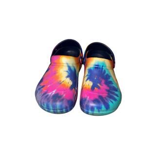 Crocs Bistro Graphic Tie Dye Slip Resistant sz 7 Women